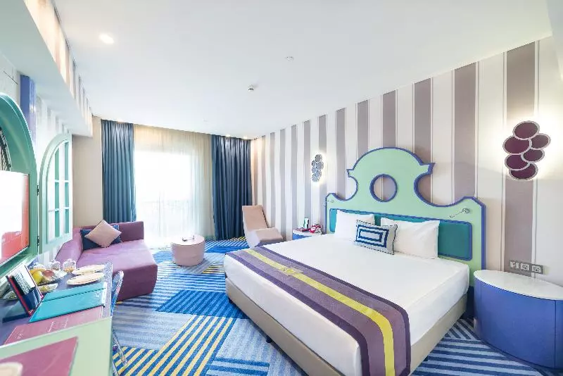 ジュニアスイート, The Land of Legends Kingdom Hotel