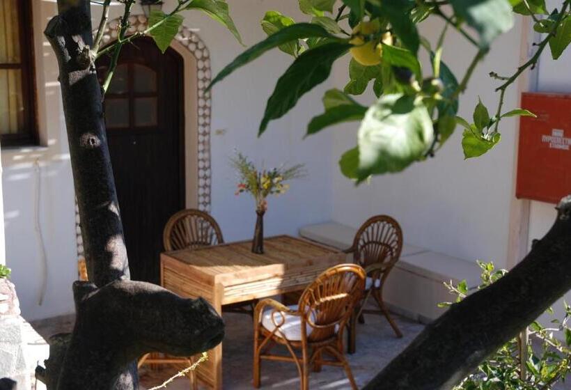 Superior-studio, Villa Italiana