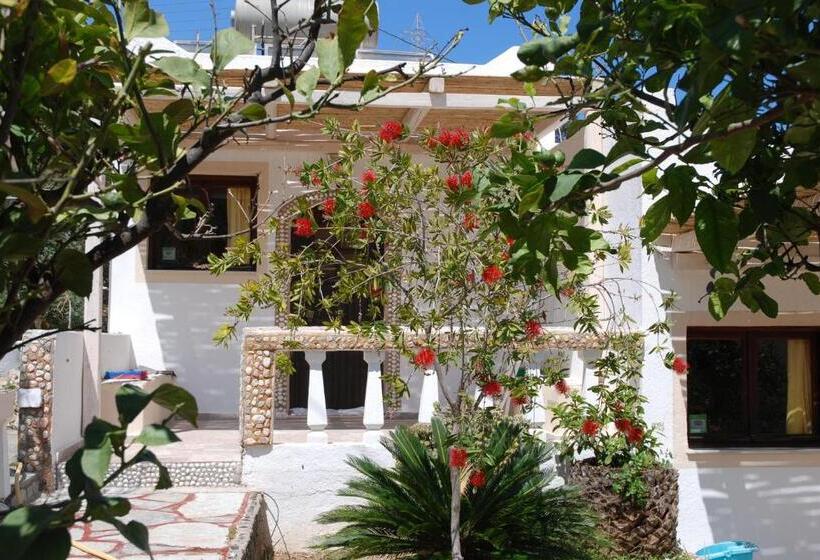 Huoneisto 2 Makuuhuonetta, Villa Italiana