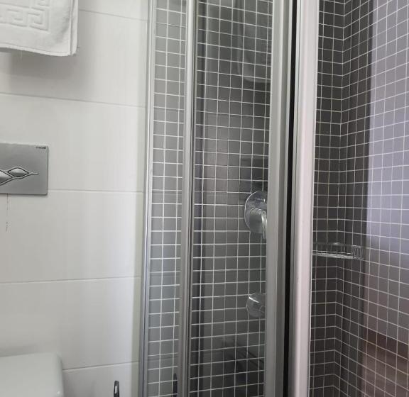 Habitació Economy, Z Otel