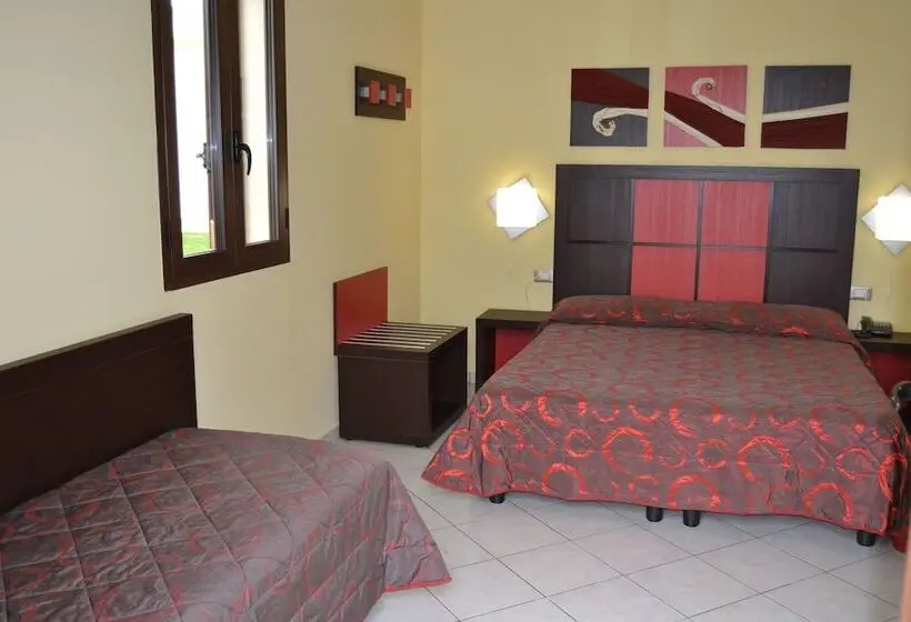 Standard Kolmen Hengen Huone, Resort Villa Hermosa