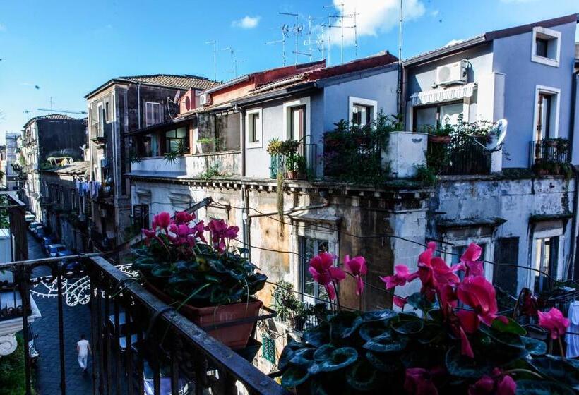 غرفة قياسية مزوَّدة بشُرفة, Bellini Inn Deluxe