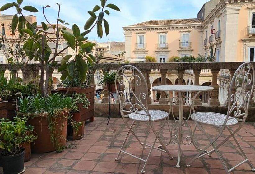 غرفة ديلوكس مزودة بشرفة, Bellini Inn Deluxe