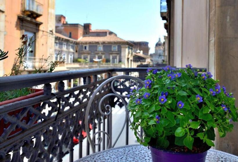 غرفة قياسية مزوَّدة بشُرفة, Bellini Inn Deluxe