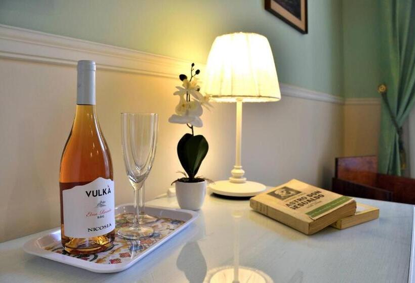 غرفة قياسية مزوَّدة بشُرفة, Bellini Inn Deluxe