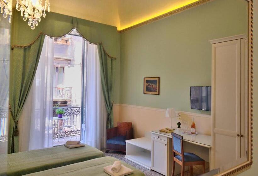 غرفة قياسية مزوَّدة بشُرفة, Bellini Inn Deluxe