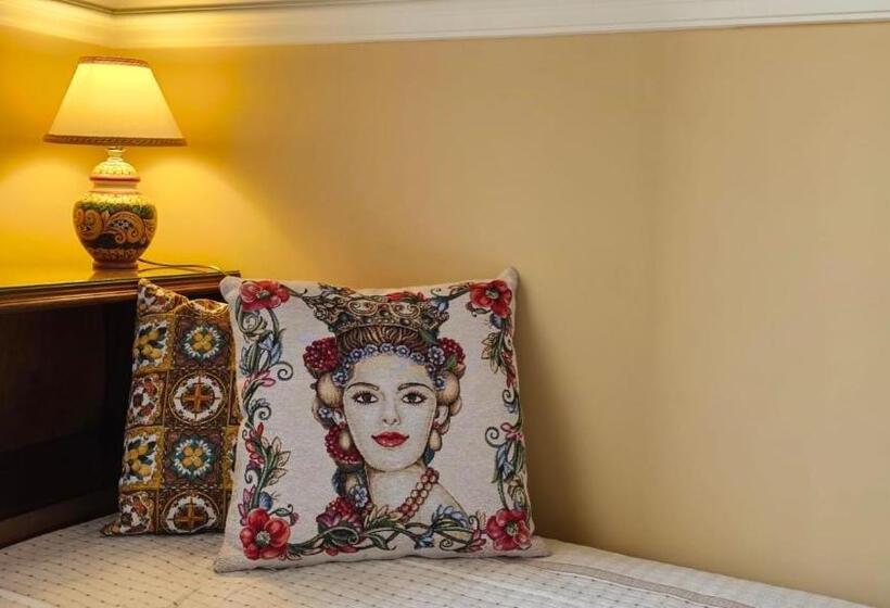 غرفة ديلوكس ثلاثية, Bellini Inn Deluxe