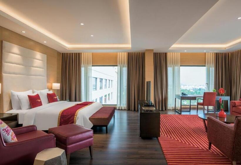 Президентский Люкс, Feathers  A Radha Hotel, Chennai