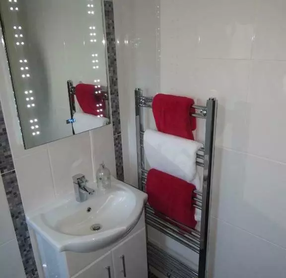 اتاق استاندارد سه نفره, Glendale Bed And Breakfast, Cushendall