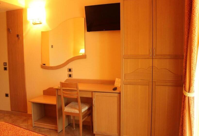 Трехместный Номер Комфорт, Blu Tropical Resort