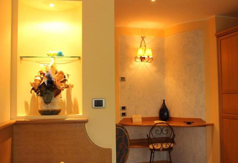 小型套房带海景, Blu Tropical Resort