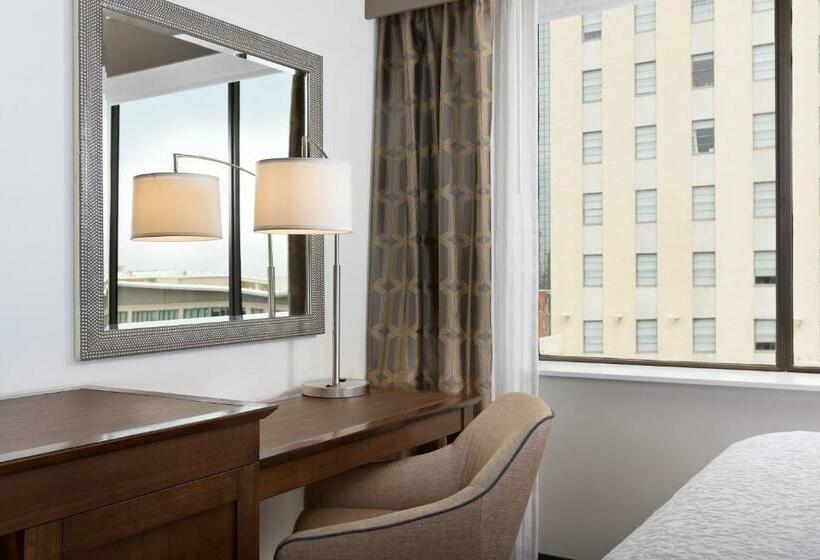 استودیو استاندارد با تخت کینگ, Hampton Inn & Suites Dallas Downtown