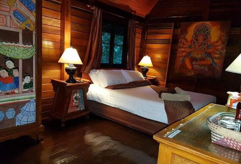 بنجلو عائلى, Leeloo Paradise