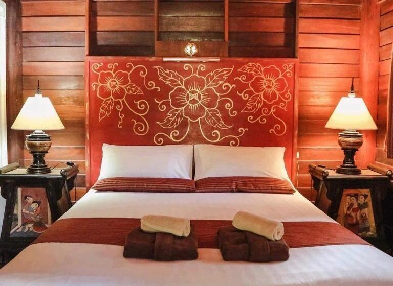 غرفة قياسية ثلاثية, Leeloo Paradise