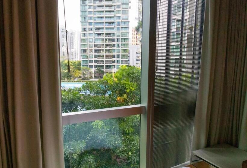 Standard Room, M Social Singapore