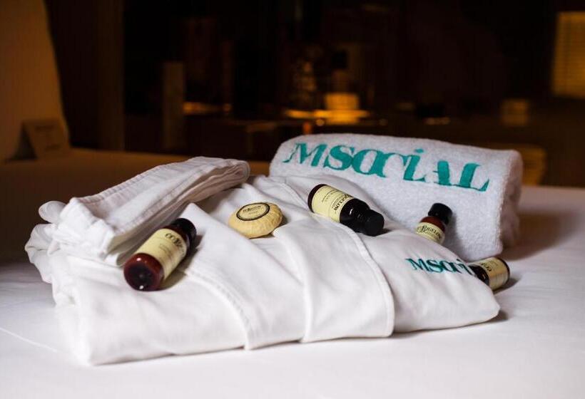 Standard Room, M Social Singapore