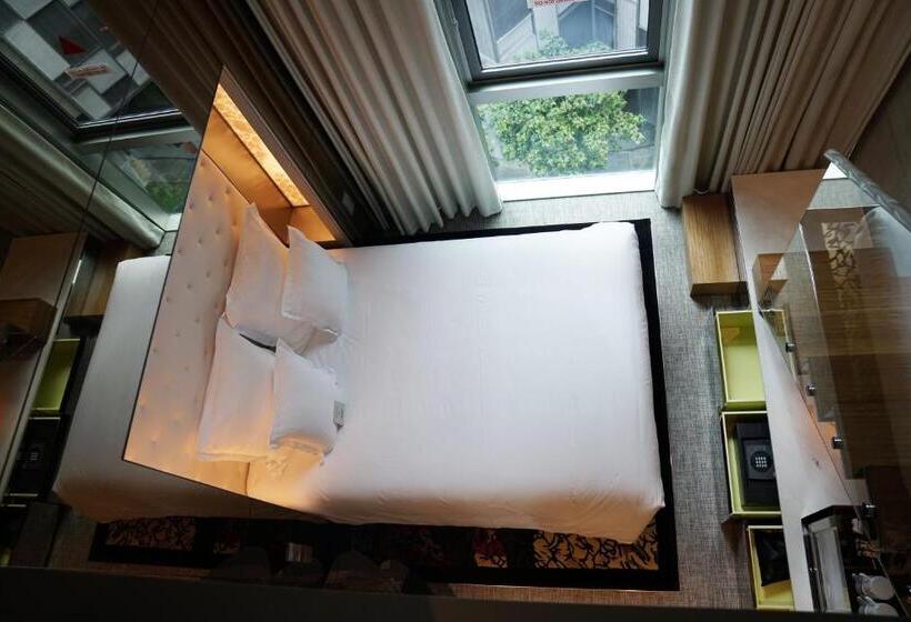 Standard Room, M Social Singapore