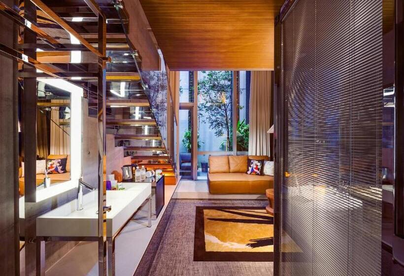 Standard Room with Terrace, M Social Singapore