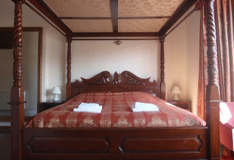 اتاق اجرایی با چشمانداز دریا, Royal Britannia