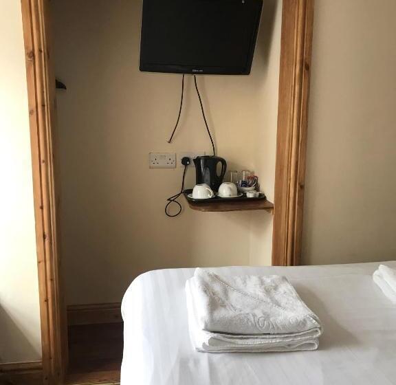 اتاق استاندارد با سرویس بهداشتی مشترک, Royal Britannia