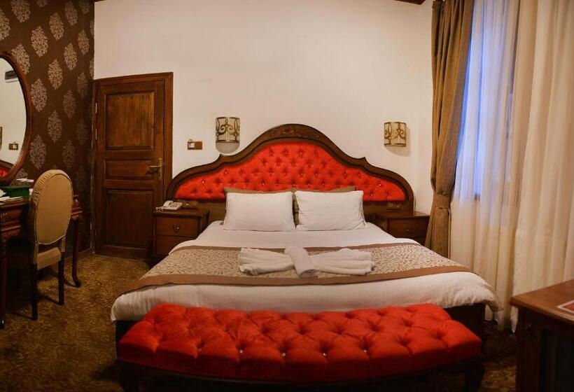 اتاق استاندارد, Uluhan