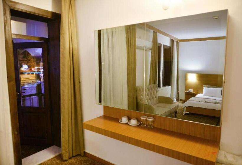 اتاق استاندارد, Uluhan