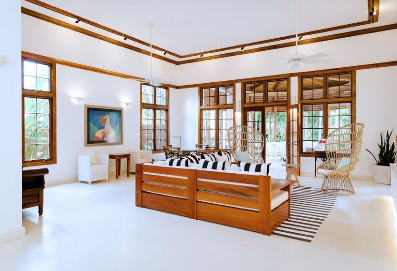 ویلای 5 خوابه, Idle Awhile Beach