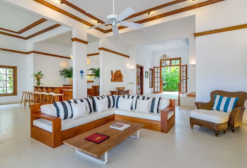 ویلای 4 خوابه, Idle Awhile Beach