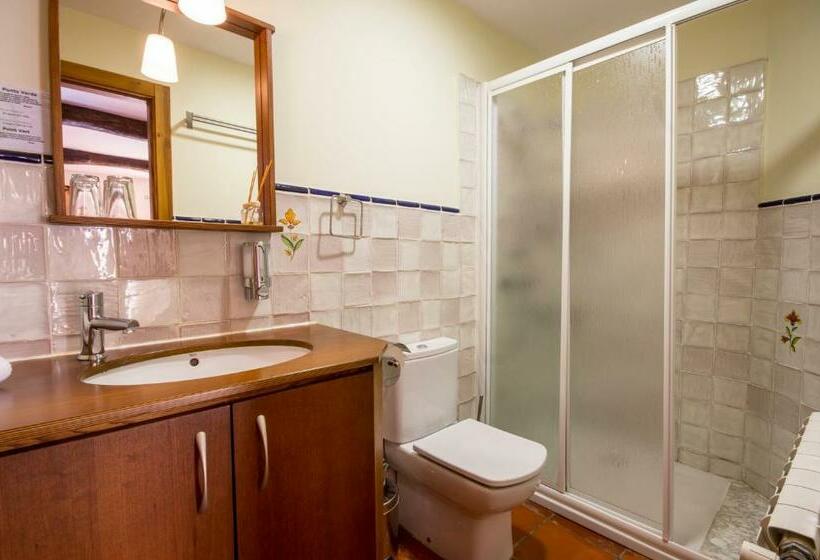 컴포트 트리플 룸, O Canto Da Terra