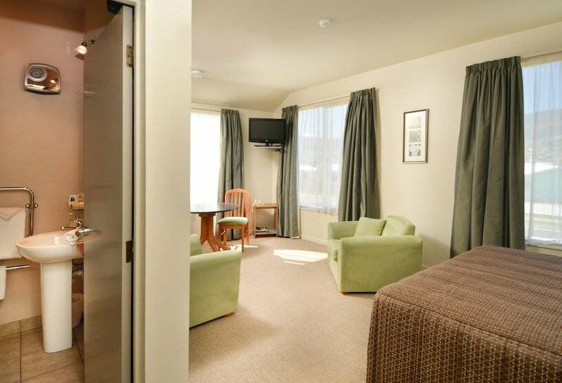 استودیوی استاندارد, Parkside Motel