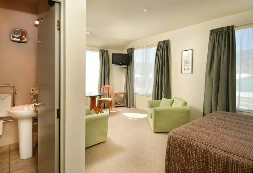 Standard-studio, Parkside Motel