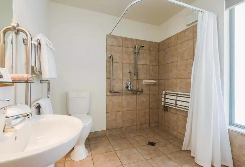 Standard-studio Sisäpuolella, Parkside Motel