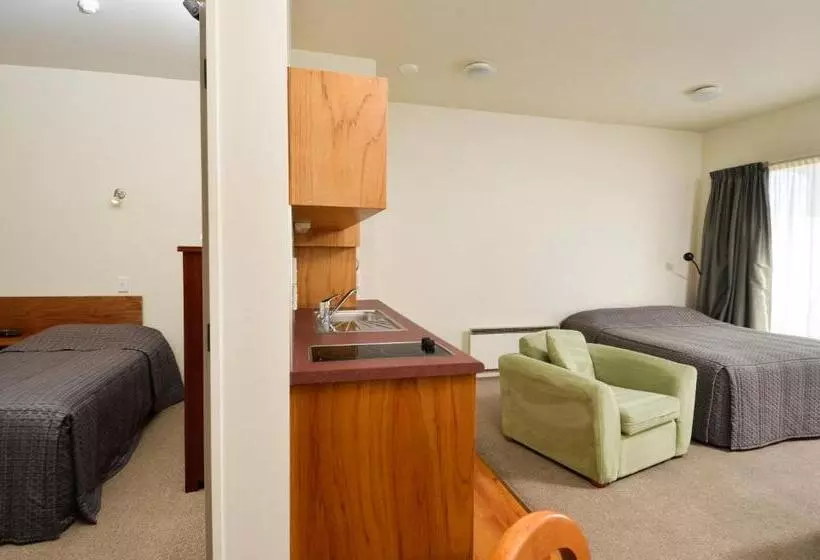 1 Bedroom Deluxe Apartment