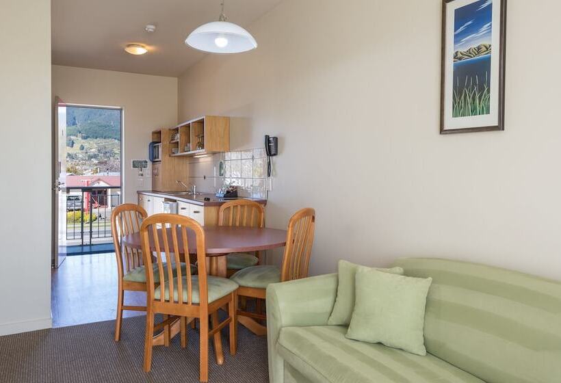 침실 2개 아파트, Parkside Motel