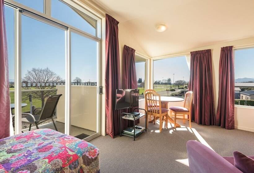 آپارتمان اجرایی 1 خوابه, Parkside Motel