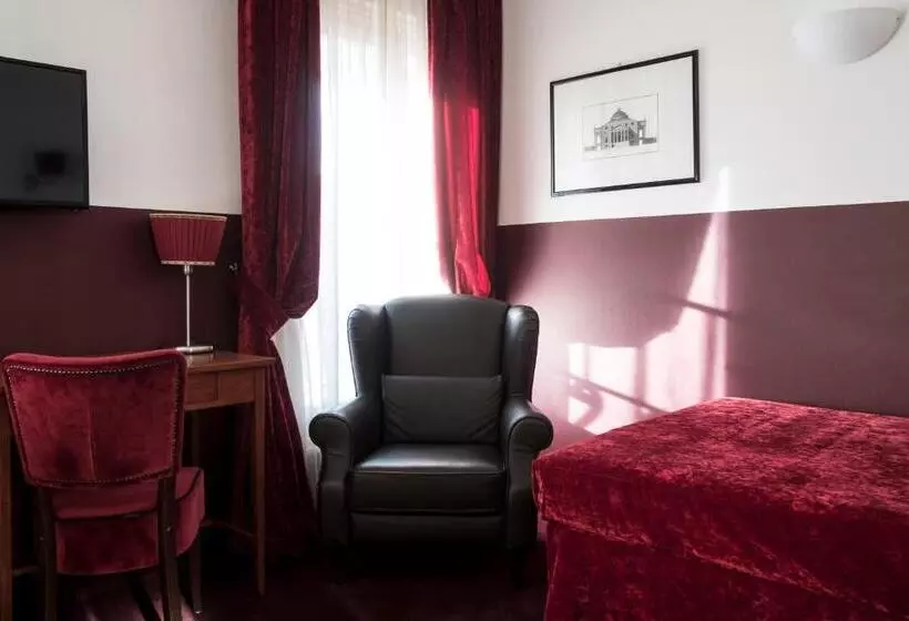 سوییت جونیور, Antico Hotel Vicenza