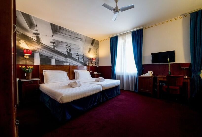 سوییت جونیور, Antico Hotel Vicenza