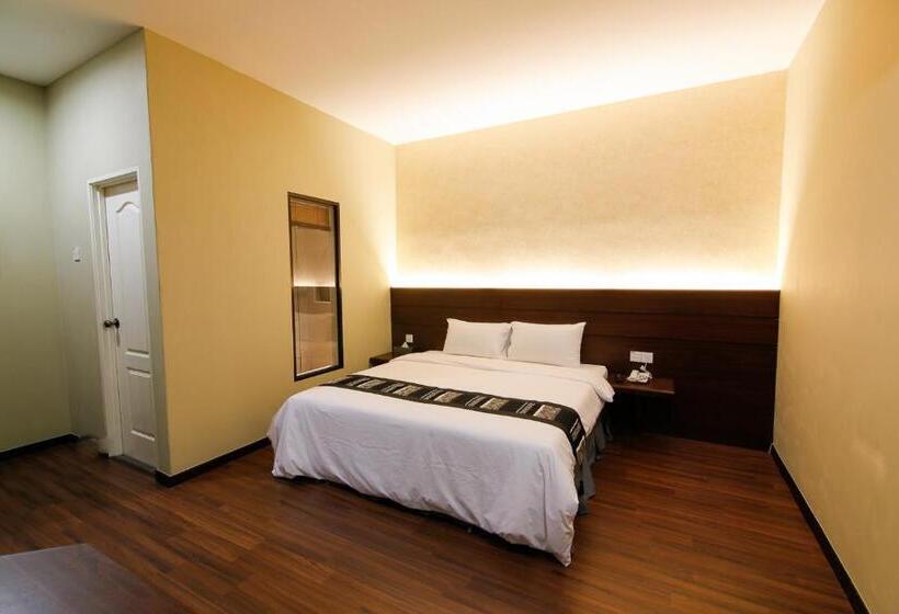 سوییت اجرایی, Art Cottage Boutique