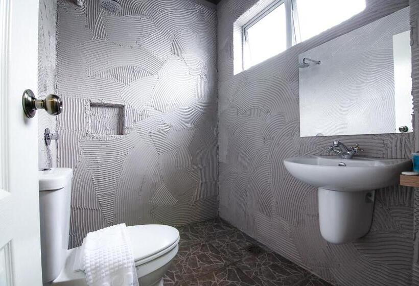 اتاق استاندارد یک نفره, Art Cottage Boutique