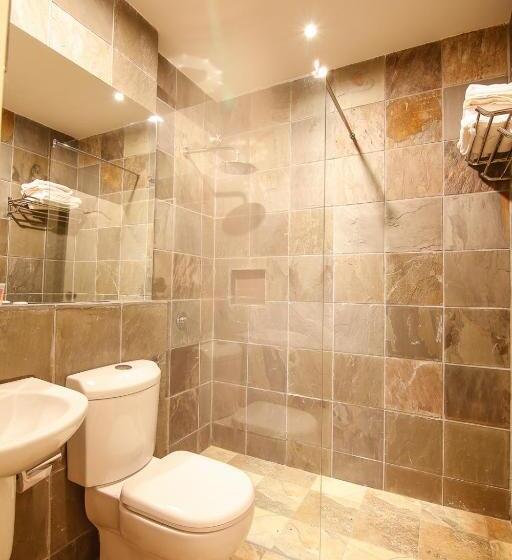 سوییت خانوادگی, Art Cottage Boutique