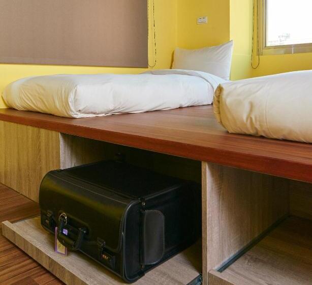 اتاق استاندارد سه نفره, Bon Hotel Taipei