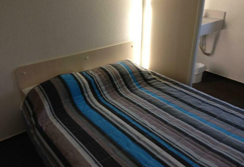 스탠다드 트리픔 룸 공동욕실, F1 Saint Etienne Est La Grand Croix