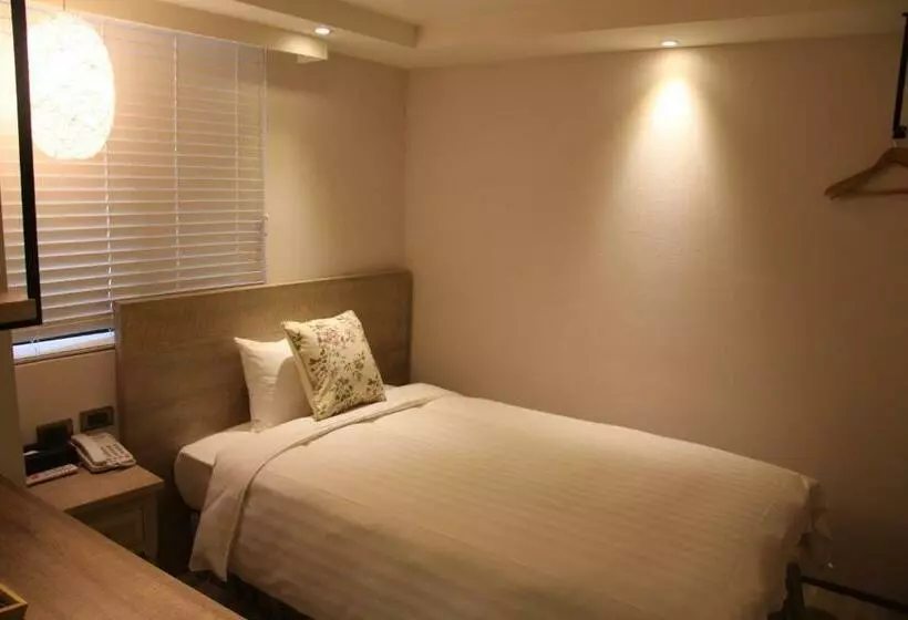 اتاق استاندارد یک نفره, Lan Kwai Fong Garden
