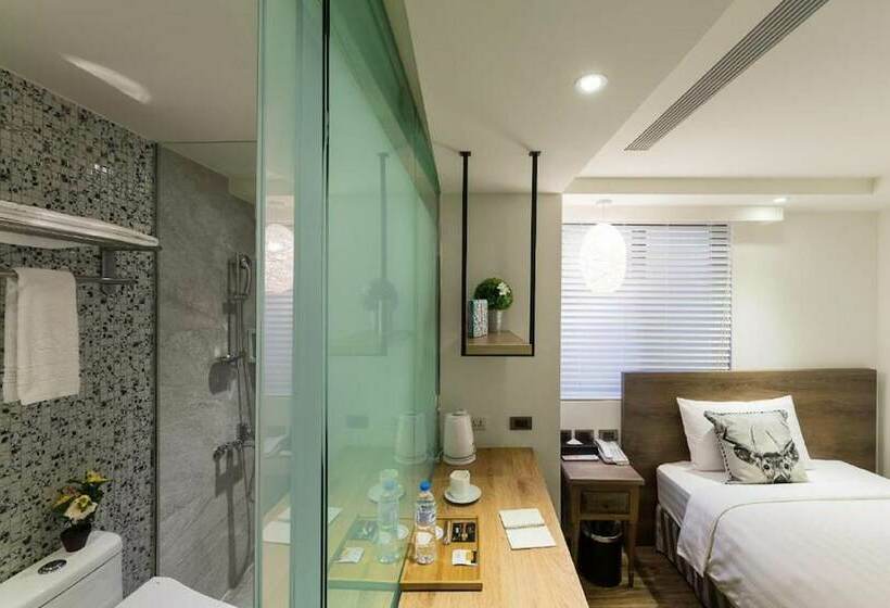 اتاق استاندارد یک نفره, Lan Kwai Fong Garden