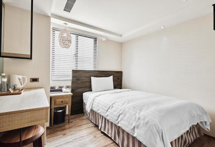 اتاق استاندارد یک نفره, Lan Kwai Fong Garden