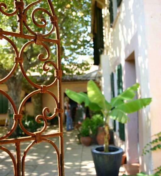 Номер Стандарт Трехместный, Maison Bagatelle