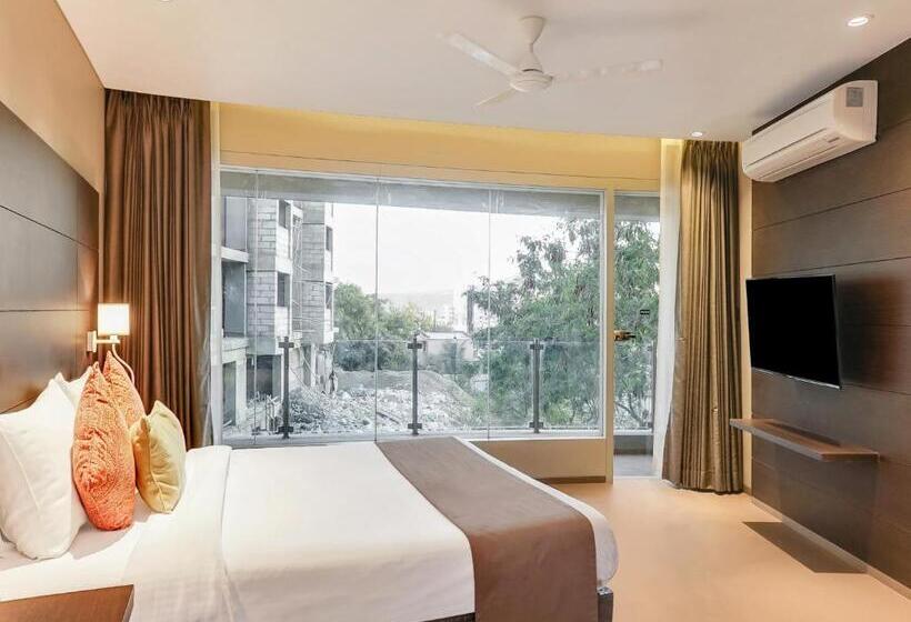 חדר סופריור, Treebo Premium Niraali Executive