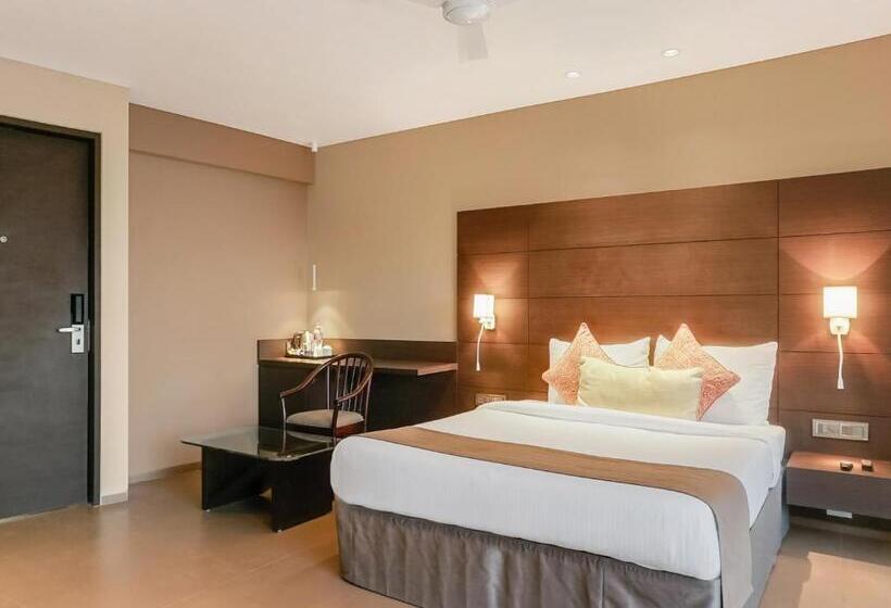 חדר סופריור, Treebo Premium Niraali Executive