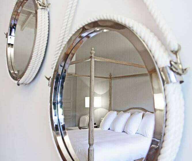 جناح جونيور مزوَّد بتراس, Puebloastur Eco Resort Hotel & Spa