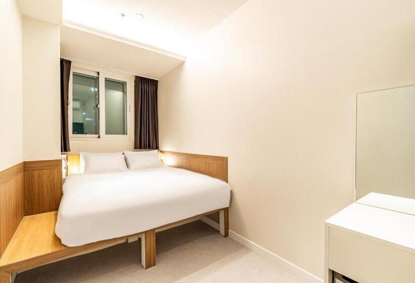 Quarto Estandar, U Stay Myeongdong